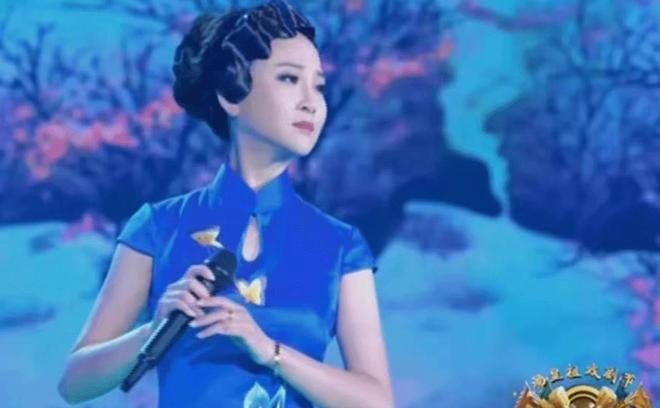 京剧演员储兰兰去世，一位璀璨星辰的陨落，京剧演员储兰兰逝世，璀璨星辰的陨落