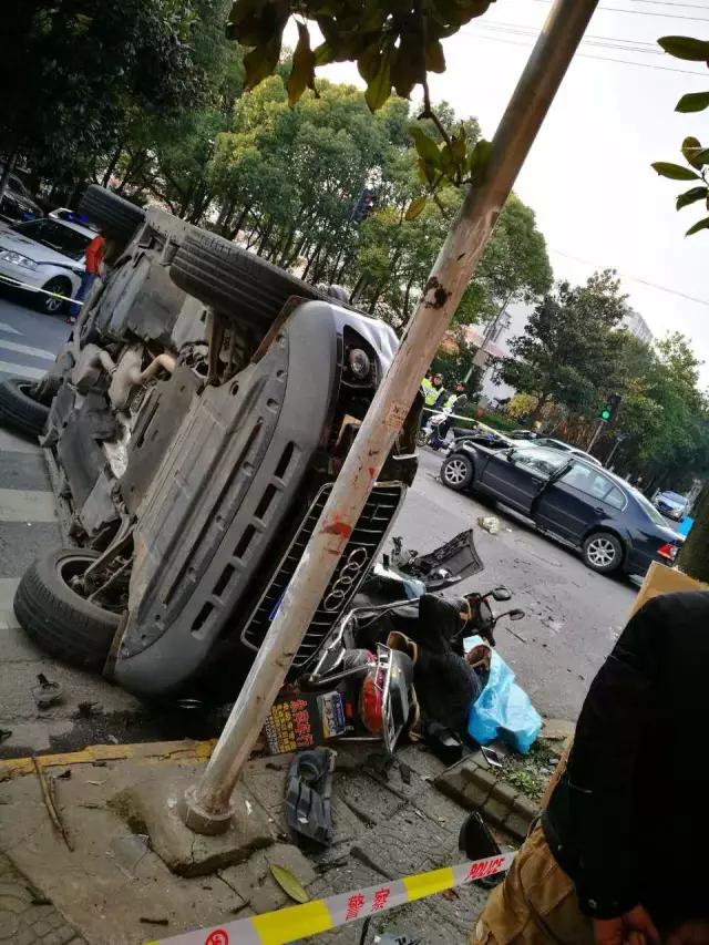 今天车祸最新消息,事故现场与后续救援的紧急行动,今日车祸现场最新消息及紧急救援行动