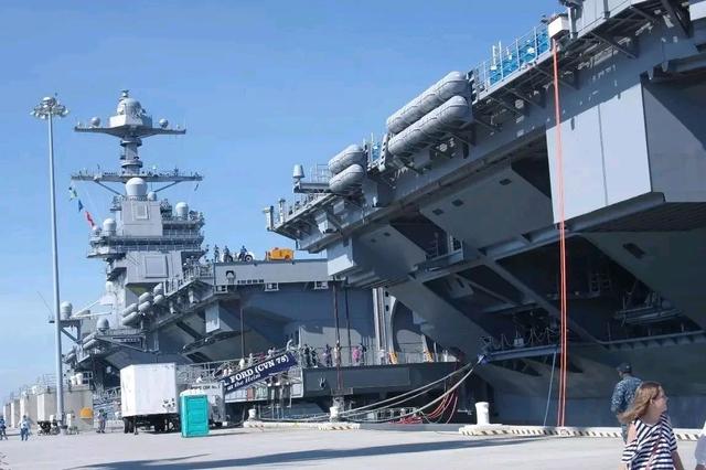 福特号航空母舰的停泊之地,福特号航空母舰停泊之地揭秘