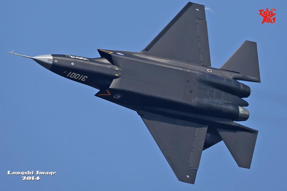 中国最新歼-31战斗机,揭示其技术革新与战略价值,中国歼-31战斗机的技术革新与战略价值揭秘