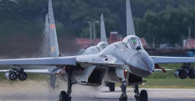 中国真正主力战机OM,探索未来空中力量的核心支柱,中国主力战机OM,未来空中力量的核心支柱探索