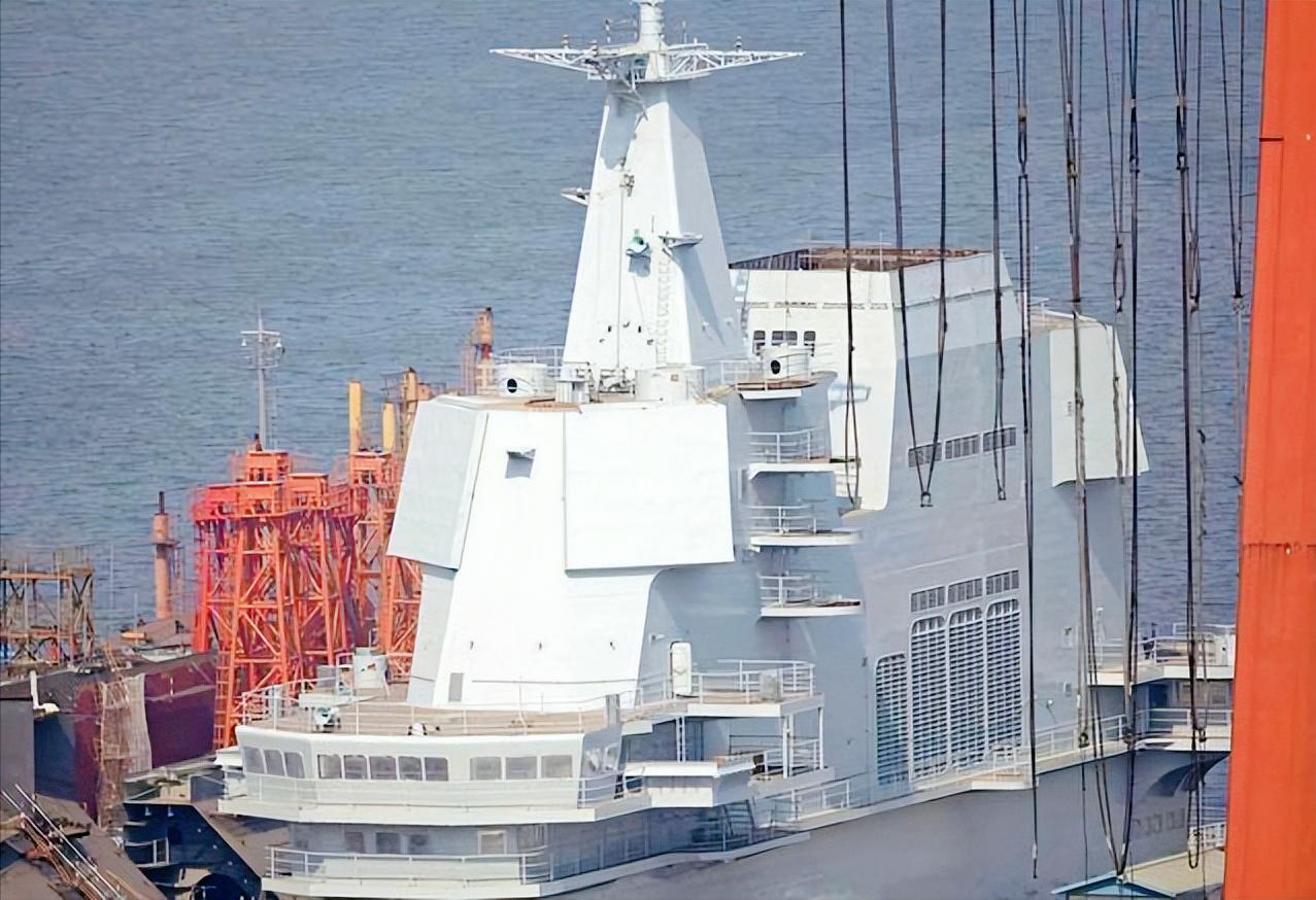 最新航母下水,海洋强国的新里程碑,最新航母下水,标志海洋强国迈入新里程碑