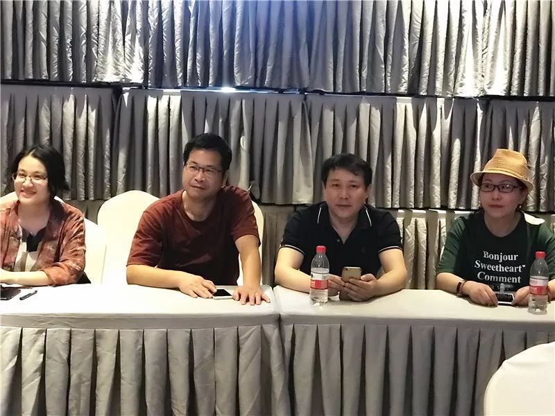 美言军事论坛老马夜聊的回顾与展望,论坛魅力依旧,夜聊能否继续?,美言军事论坛老马夜聊回顾与展望,论坛魅力不减,夜聊能否续写辉煌?