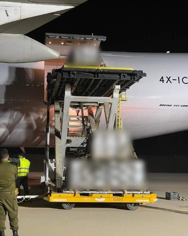 歼-16挂载方案研究与发展趋势分析,歼-16挂载方案的研究与发展趋势深度解析