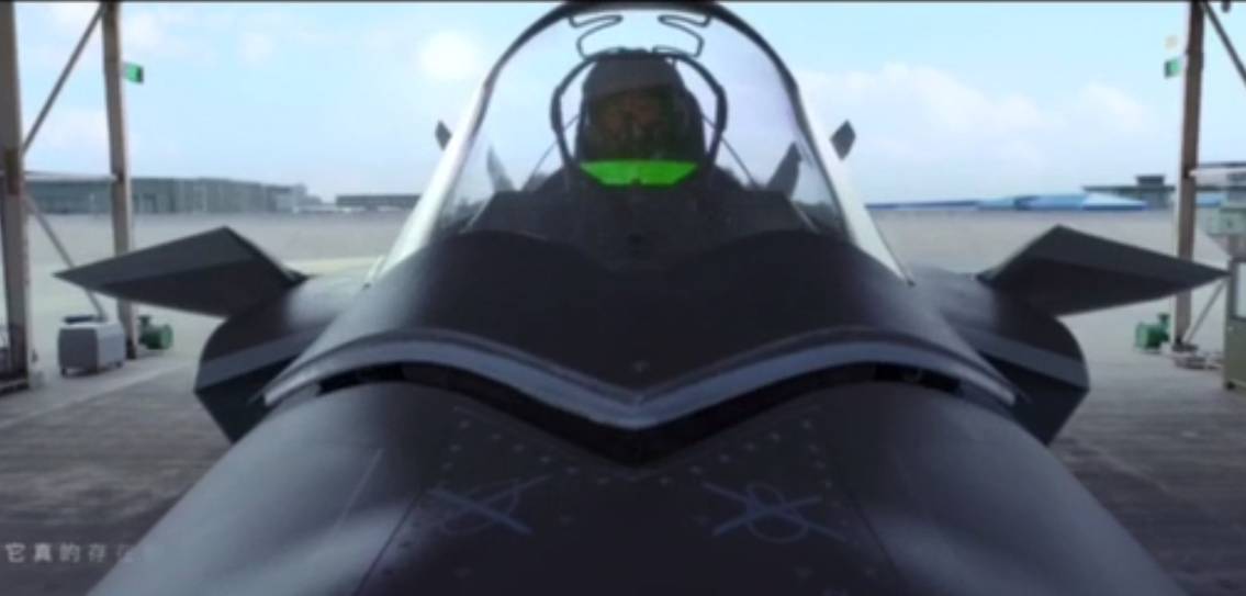 空天猎之后的中国空军电影，探索与超越，中国空军电影新篇章，探索与超越的空天之旅