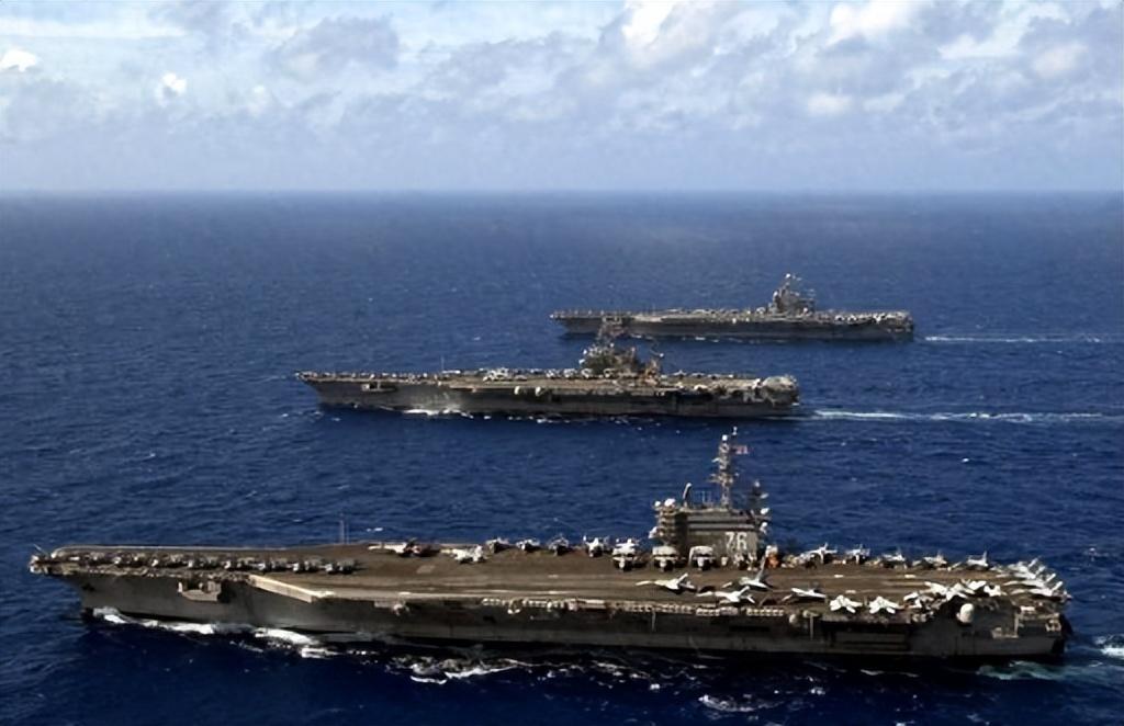 中国与美国航母，两大海洋强国的力量对比与发展展望，中国与美国航母力量对比与发展展望，两大海洋强国的航海未来