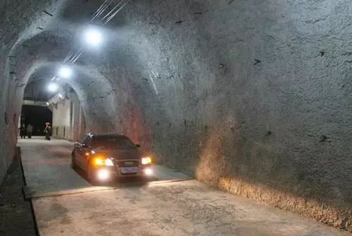 揭秘816地下核工程,六万人的命运与家园重建之路,揭秘816地下核工程,家园重建之路与六万人的命运探索