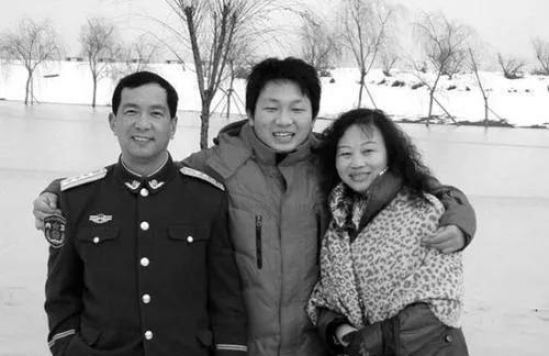 丁晓兵儿子丁陶涛，传承与担当，丁陶涛，传承与担当——丁晓兵儿子的故事