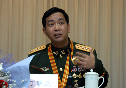 丁晓兵与王英洲，两位传奇人物的交汇，丁晓兵与王英洲，传奇人物的交汇点