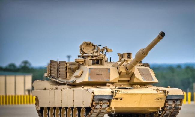 虎王坦克与虎式坦克,二战中的钢铁巨兽对比,虎王坦克与虎式坦克,二战钢铁巨兽的对比