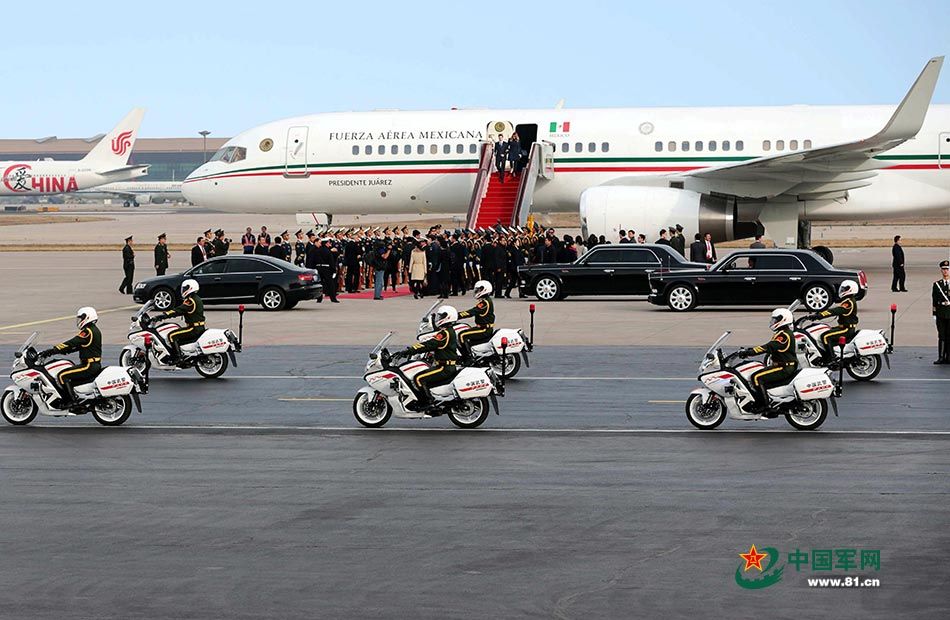 国宾车队与警察，职责、角色与差异解析，国宾车队与警察的职责角色与差异解析