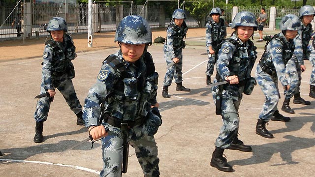 军事报道中的深度洞察,回顾2013年11月30日的报道内容,军事报道深度洞察,回顾2013年11月30日的报道内容分析