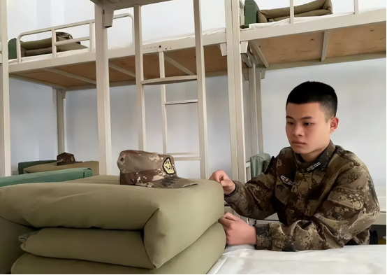 肖荣基的选择，走向军营的旅程，肖荣基，走向军营的旅程抉择