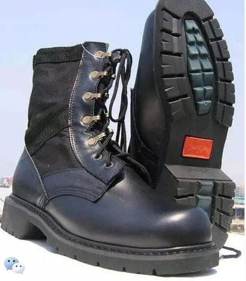 武警马靴,传统与现代的完美结合,武警马靴,传统与现代的时尚融合风采