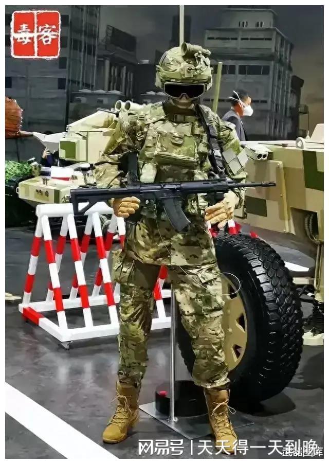 现役单兵装备,科技赋能的现代战场利器,科技赋能的现代战场利器,现役单兵装备全解析