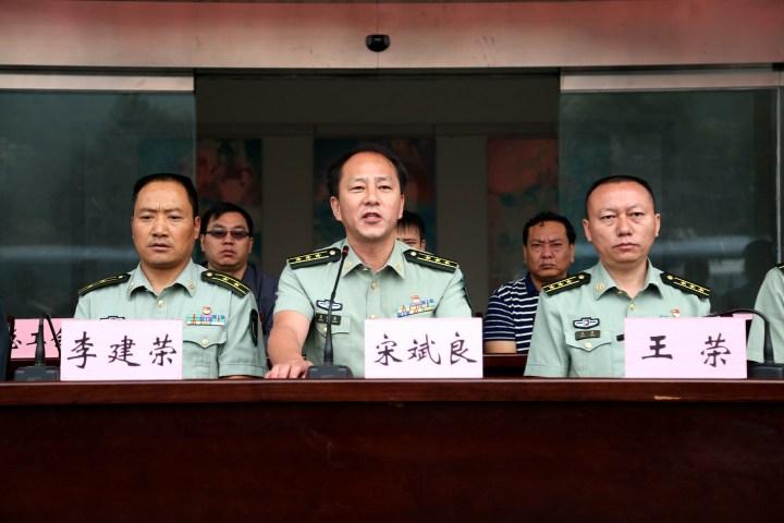 武装部为新兵准备的装备与启程仪式,新兵装备一览,武装部新兵启程仪式与装备概览,新兵装备全揭秘