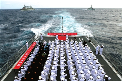 亚丁湾护航的真实原因,全球安全与经济利益的交织,亚丁湾护航背后的全球安全与经济利益交织