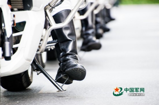 国宾护卫队护航车队,荣耀与责任的象征,国宾护卫队荣耀护航,责任与荣耀的象征