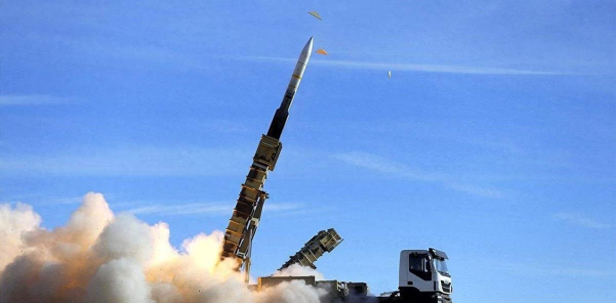 拦截导弹的难度,技术挑战与战略考量,拦截导弹的技术挑战与战略考量,难度解析及考量因素探讨