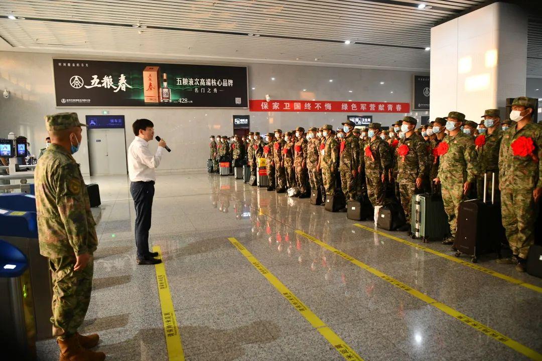 关于武警部队司令员在2022年的重要职责与角色分析,武警部队司令员在2022年的关键职责与角色解析