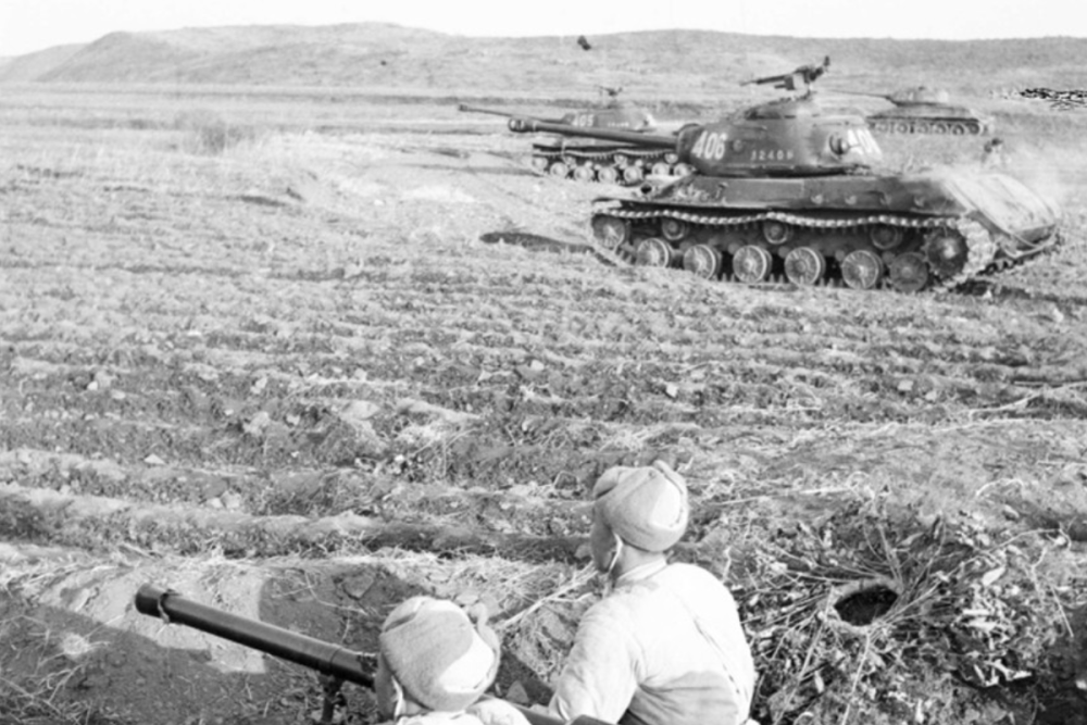 中国人民志愿军跨过鸭绿的历史事件,中国人民志愿军跨过鸭绿江的历史事件标题为,,中国人民志愿军跨鸭绿江作战,历史回望与英雄颂歌