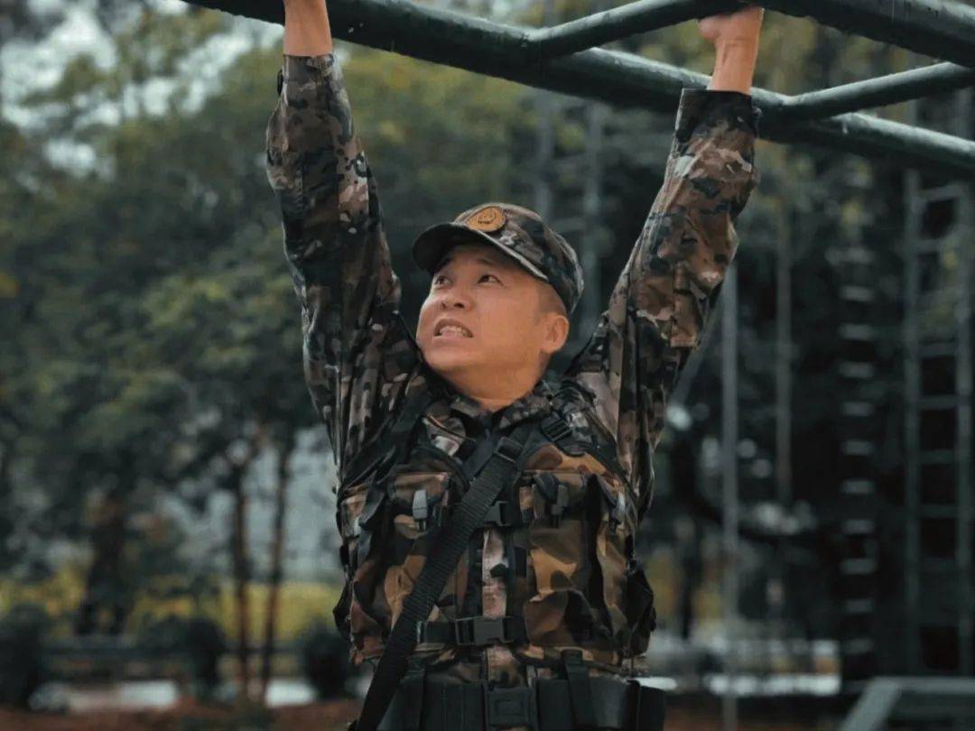 21集团军张志强的卓越军事生涯与英勇事迹,张志强的卓越军事生涯与英勇事迹,揭秘一位英雄的诞生与成长之路