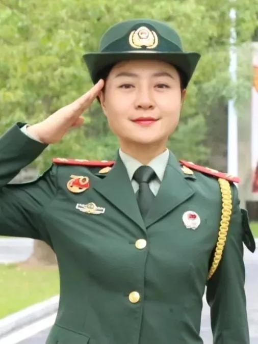 武警军花,绽放的荣耀与担当,武警军花,荣耀与担当的绽放