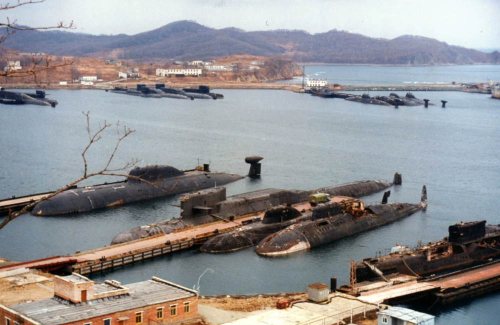 第二潜艇基地,深海中的隐蔽力量,第二潜艇基地,深海隐蔽力量揭秘