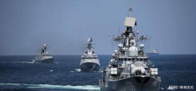 东部战区多型舰艇亮剑东海，展示力量与决心，东部战区多型舰艇东海亮剑，展示强大实力与决心