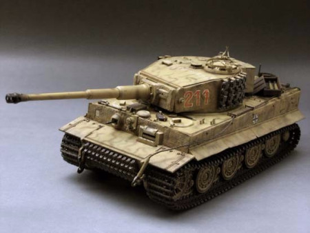 虎式坦克与豹式坦克,二战中的钢铁巨兽之比较,虎式与豹式坦克,二战钢铁巨兽对决揭秘