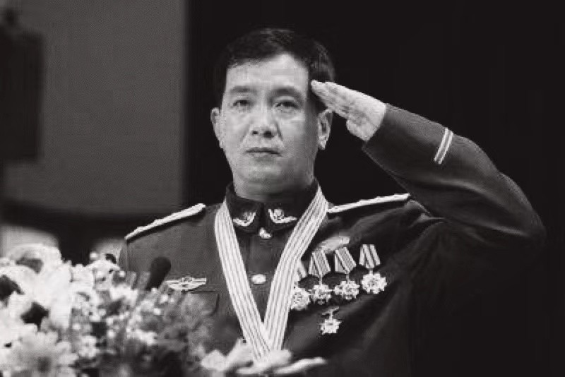 丁晓兵连降七级背后的故事与反思,丁晓兵连降七级背后的故事与反思,深度探究与启示