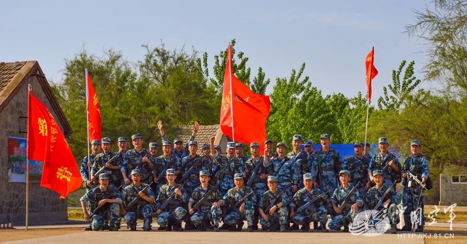 比一等功更高的荣誉——超越荣誉之巅,超越荣誉之巅,至高无上的荣誉勋章