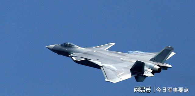 揭秘F-35B的最短起飞距离,尖端科技与军事力量的完美结合,揭秘F-35B最短起飞距离,尖端科技与军事力量的巅峰表现