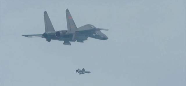 央视纪录片揭秘歼-16战斗机的辉煌历程,央视纪录片揭秘歼-16战斗机辉煌历程揭秘之旅