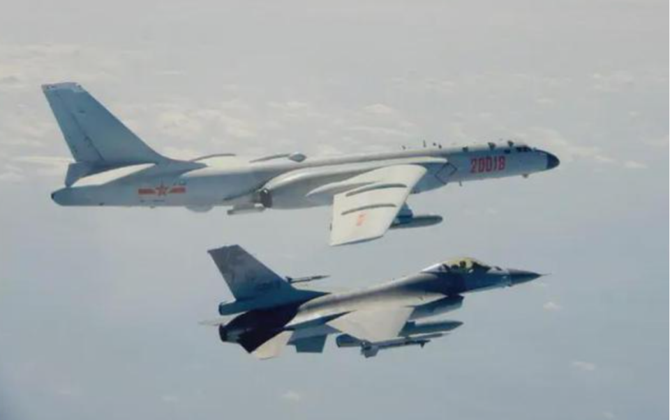 央视纪录片揭秘歼-16战斗机的辉煌历程,央视纪录片揭秘歼-16战斗机辉煌历程揭秘之旅