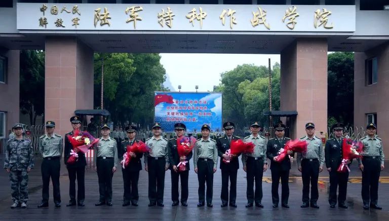 特种作战学院与军官之路，解读培养人才的摇篮，特种作战学院与军官之路，人才培养摇篮的深度解读