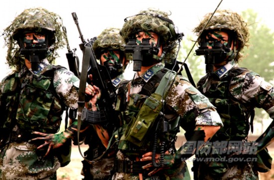 中国解放军装备，迈向现代化军事建设的坚实步伐，中国解放军装备，现代化军事建设的坚实步伐