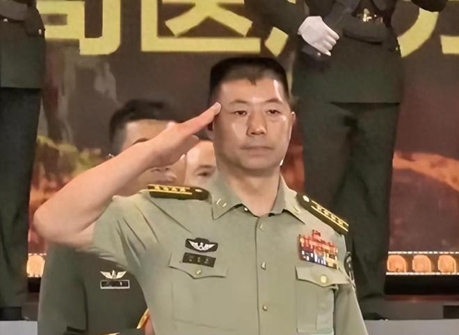 祁发宝勋表六排解读，荣誉背后的故事与意义，祁发宝勋表六排解读，荣誉背后的故事与深远意义