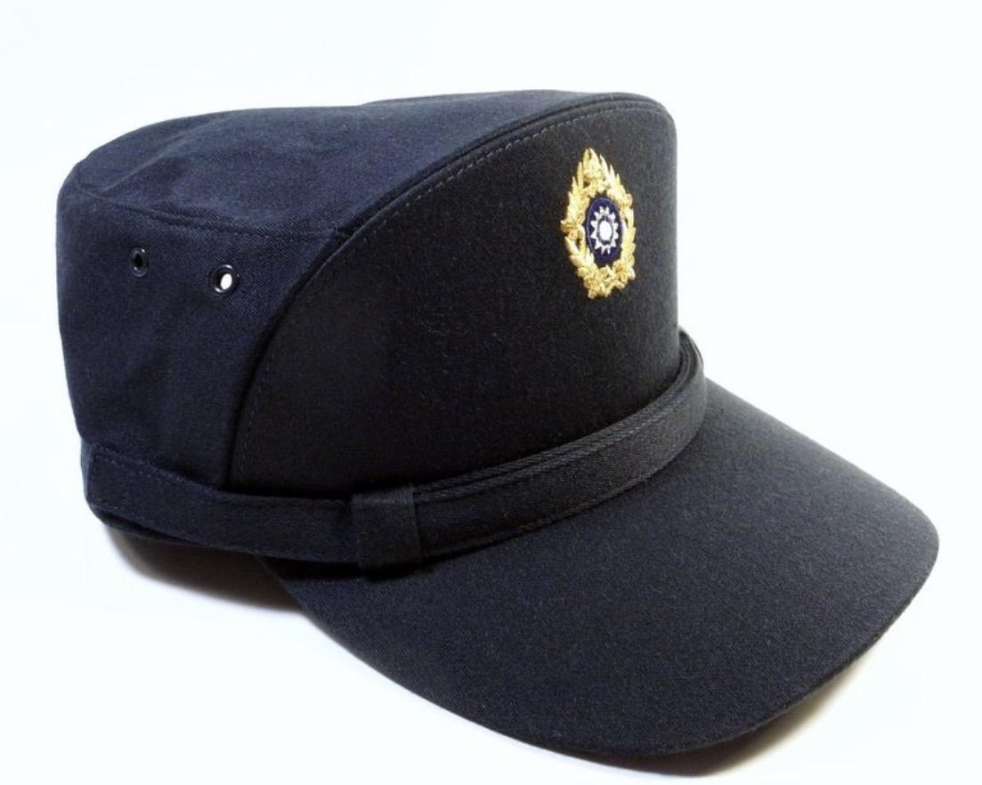 新式军帽，引领军事装备革新的先锋，新式军帽，军事装备革新的先锋引领者