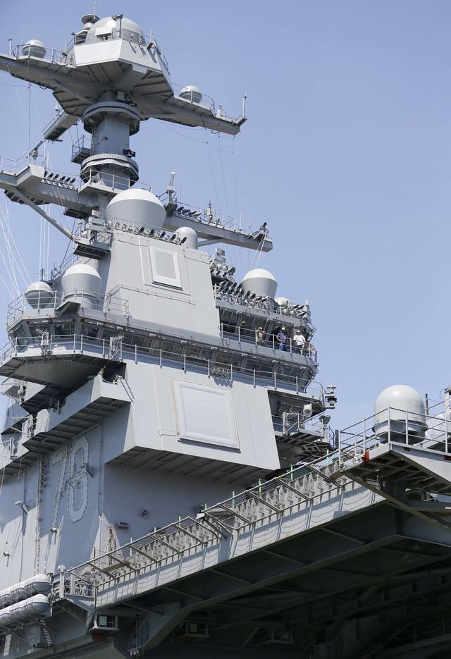 福特号航空母舰舰岛图片，探索现代海军力量的象征，福特号航空母舰舰岛图片，现代海军力量的象征探索