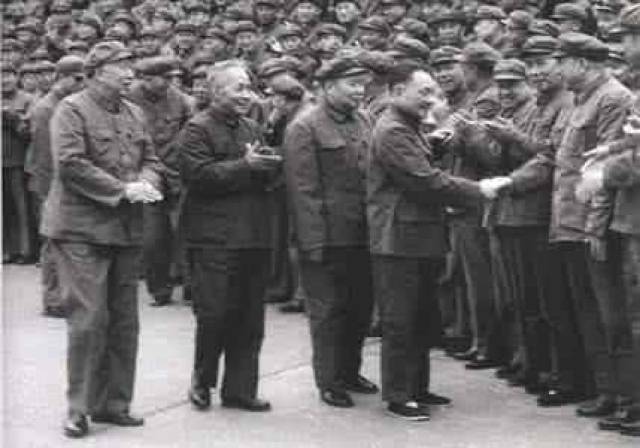 黄峰辉总参谋长简历——一位杰出军事领导者的成长历程,黄峰辉总参谋长,杰出军事领导者的成长之路简历揭秘