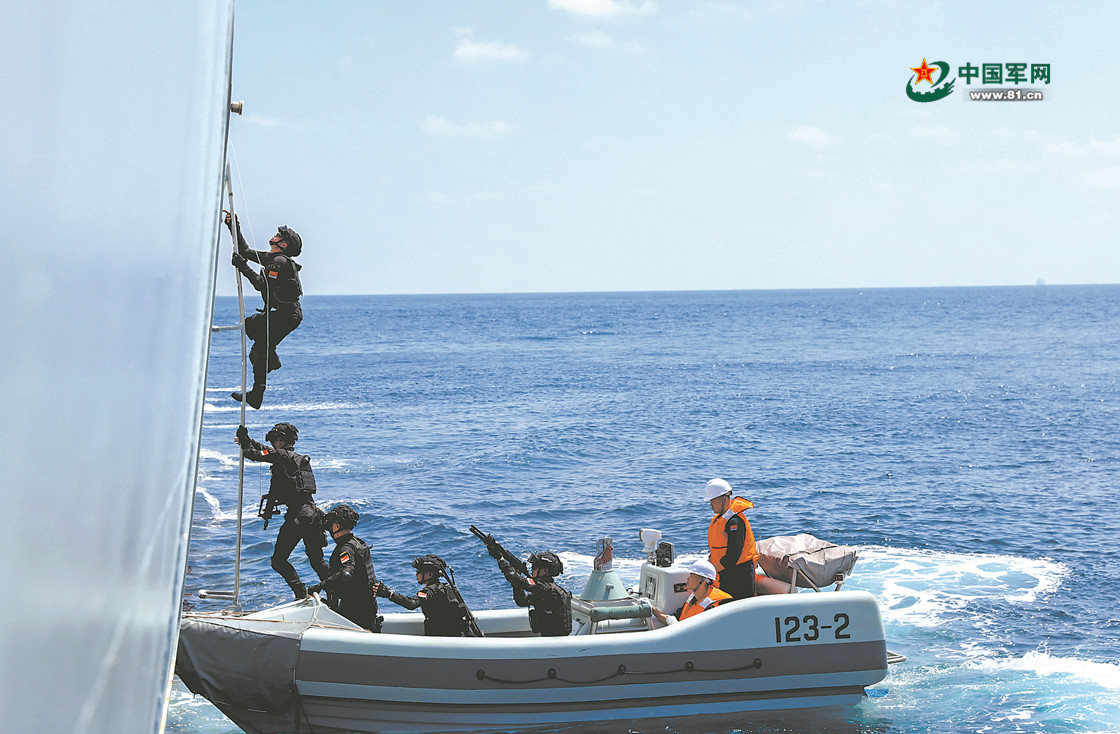 中国海军打击海盗行动,2022年的关键战役与策略分析,中国海军打击海盗行动,2022年关键战役与策略深度解析