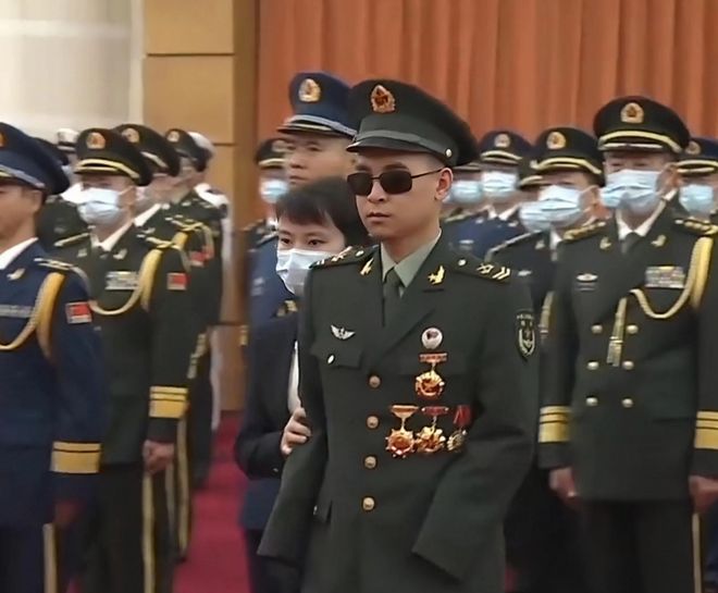 八一勋章奖金是多少,荣誉背后的数字解读,八一勋章奖金及荣誉背后的数字解读