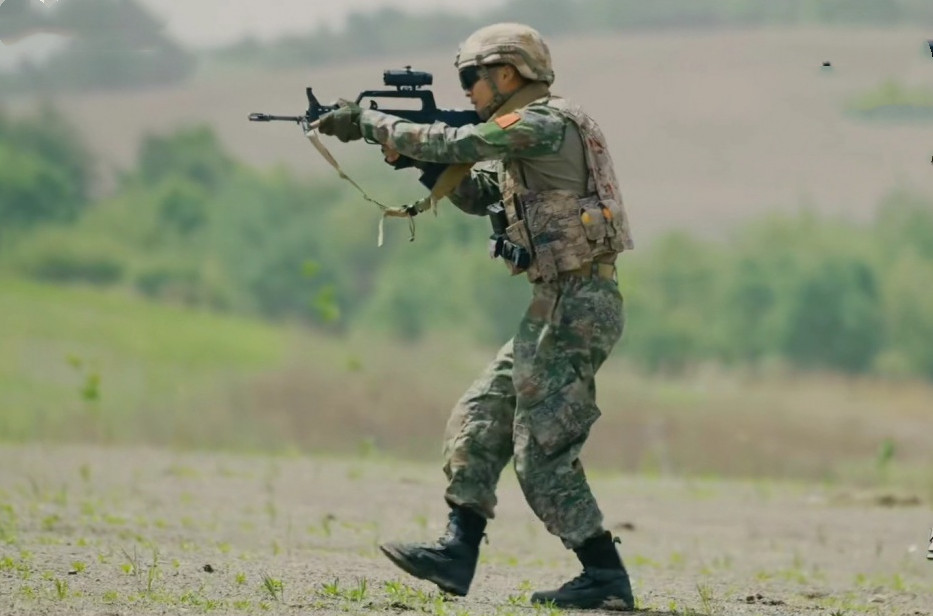 解放军单兵装备2019,现代化转型与战斗力提升的关键要素,解放军单兵装备现代化转型,战斗力提升的关键要素 2019年展望