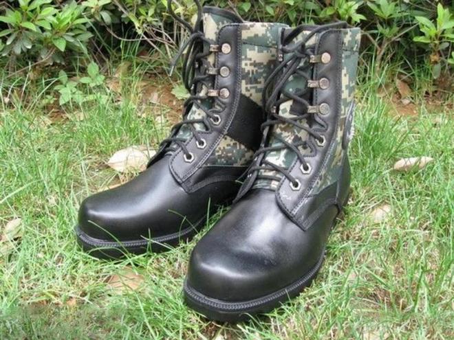 揭秘经典,关于07作战靴的图片与故事,揭秘经典,07作战靴的图片与故事回顾