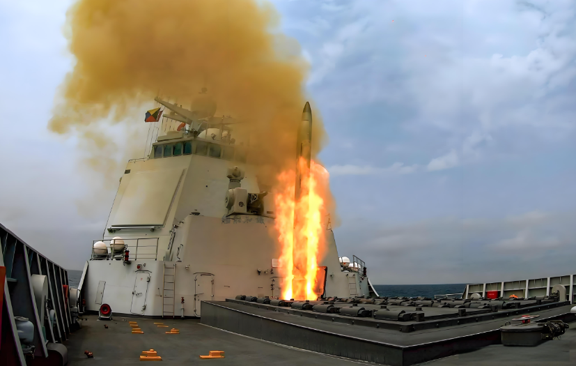 鹰击长空,精准打击——鹰击18打靶真实视频解析,鹰击长空,精准打击——鹰击18导弹打靶实录解析