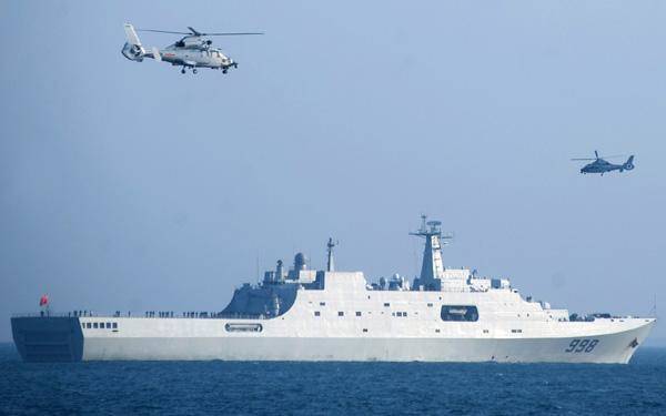 昆仑舰是航母吗?——探寻中国海军新型舰艇的真实身份,昆仑舰真实身份揭秘,是航母还是中国海军新型舰艇?