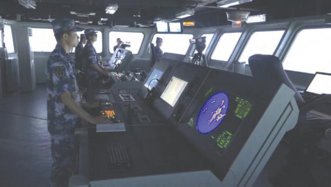 黄蜂级两栖攻击舰舰桥内部揭秘,黄蜂级两栖攻击舰舰桥内部探秘