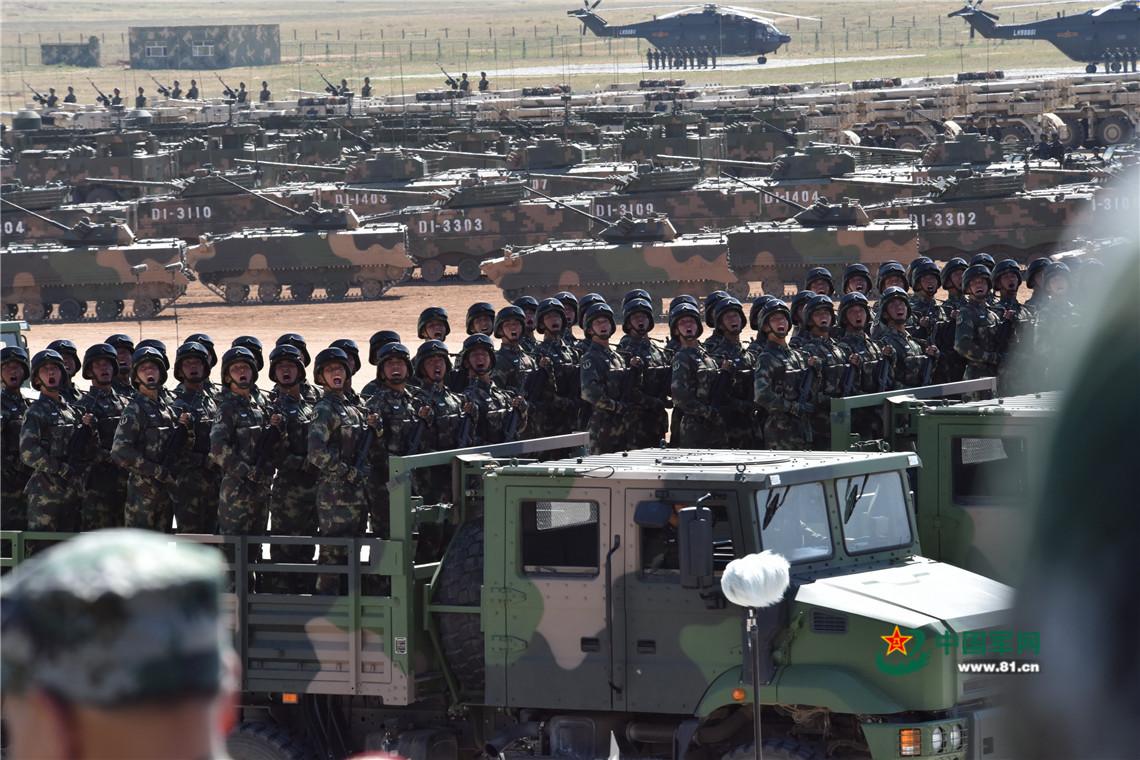 朱日和沙场阅兵