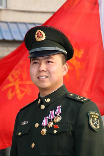 军功章的特殊待遇,荣誉与权益的双重彰显,军功章荣誉下的特殊待遇与权益彰显